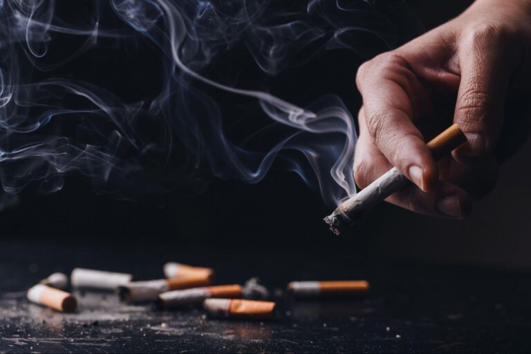 บุหรี่มวนดั้งเดิม (Cigarette) ตัวช่วยลดเครียด ที่มาพร้อมกับความเสี่ยง