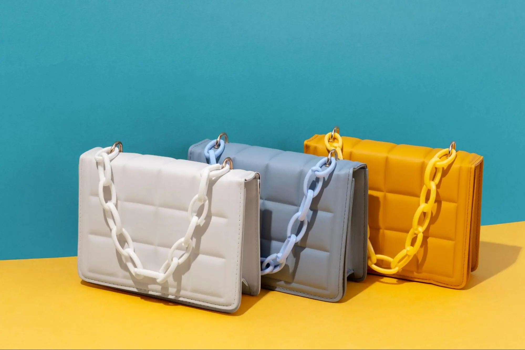 ขายกระเป๋าแบรนด์ ที่ไหนดี?